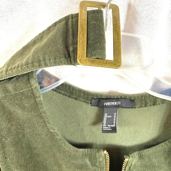 FOREVER 21 hunter green velvet dress, zipper front, belted, size Medium - Picture 3 of 5